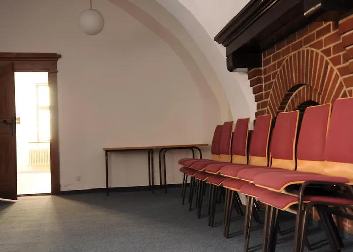 Cvjm Peregrinus Hostel *